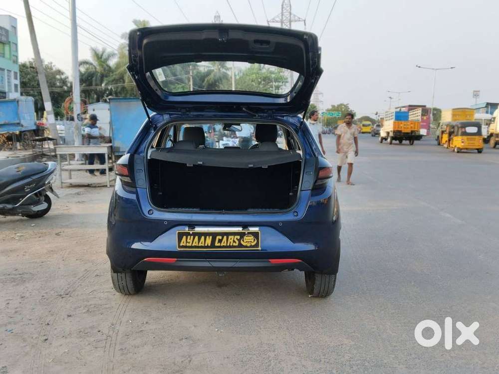 Tata Altroz Xm Plus (s), 2025, Petrol