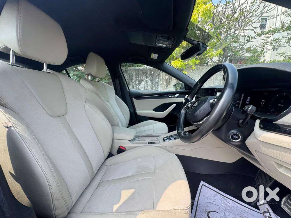 Skoda Octavia 2.0 L K Tsi At, 2022, Petrol