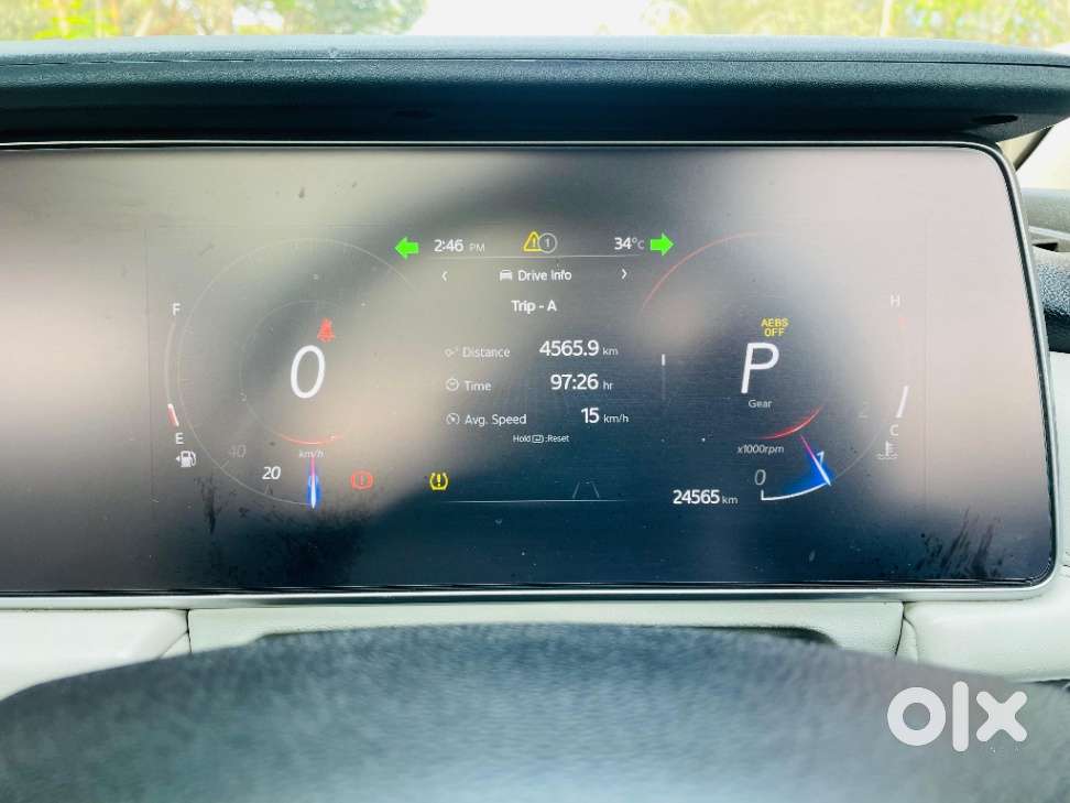 Mahindra Xuv700 2.2 Ax 7 Diesel At Luxury Pack Str Awd, 2023, Diesel