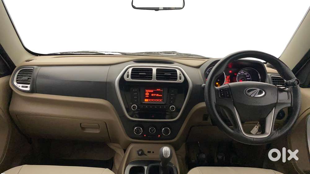 Mahindra Tuv 300 Mhawk100 T8, 2017, Diesel