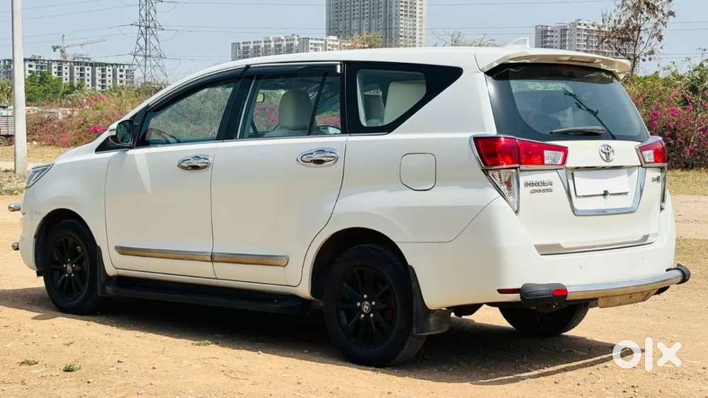 Toyota Innova Crysta 2.4 V 7 Str, 2017, Diesel