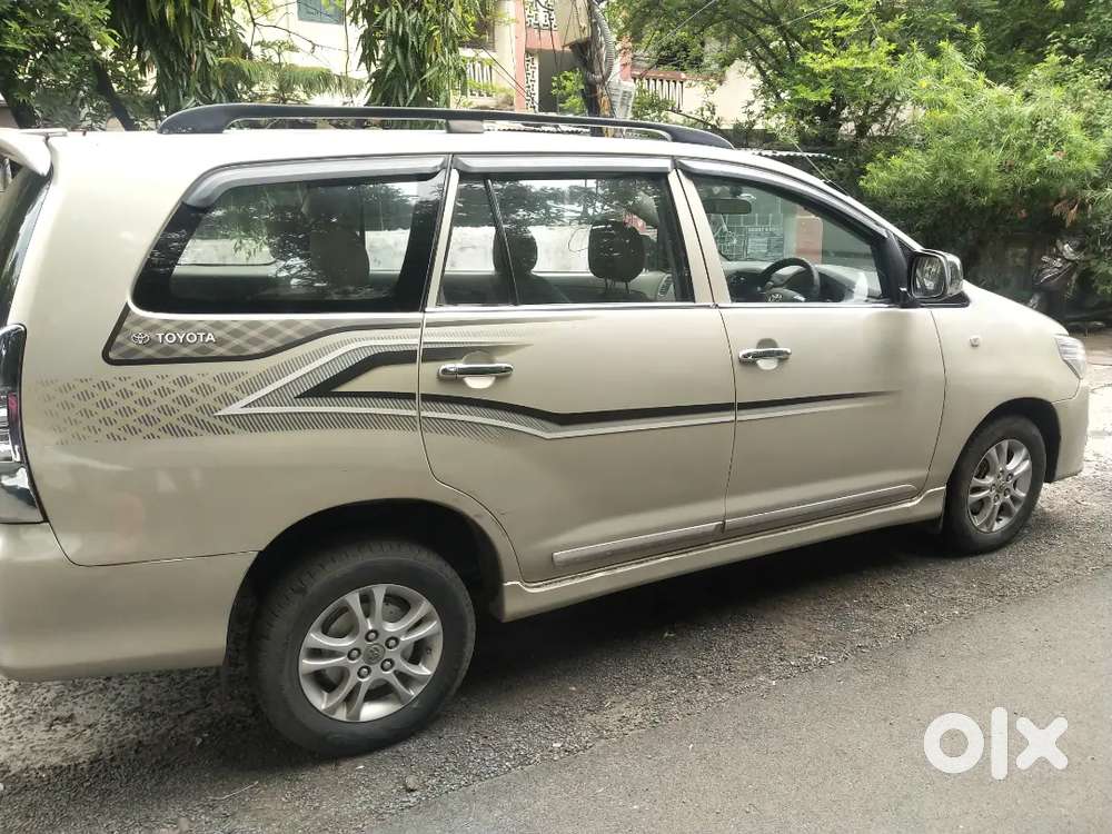 Toyota Innova 2.5 2012