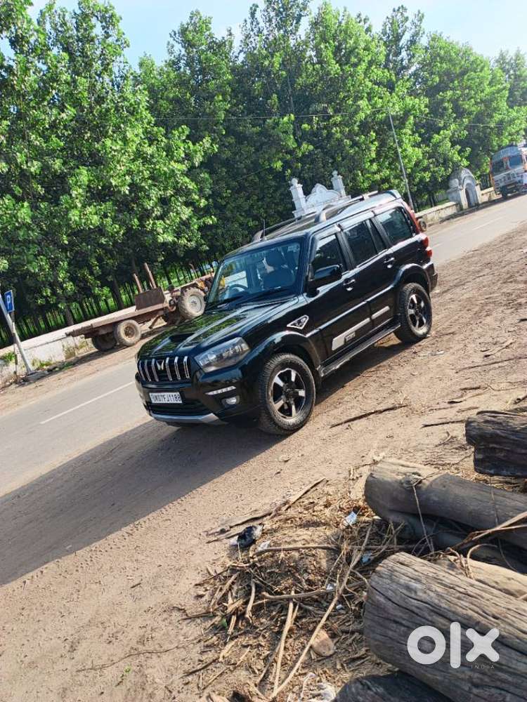 Mahindra Scorpio Classic 2.2 S 11 Mt 7 Cc, 2023, Diesel