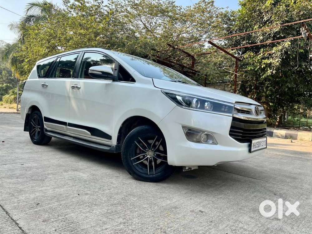 Toyota Innova Crysta 2.4 V 8 Str, 2017, Diesel