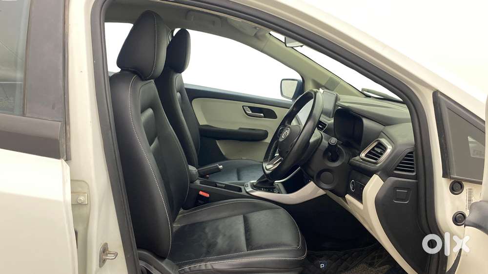 Tata Altroz 1.2 Xza Plus, 2022, Petrol