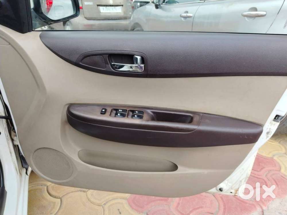 Hyundai I20 Magna 1.2 Mt, 2011, Petrol