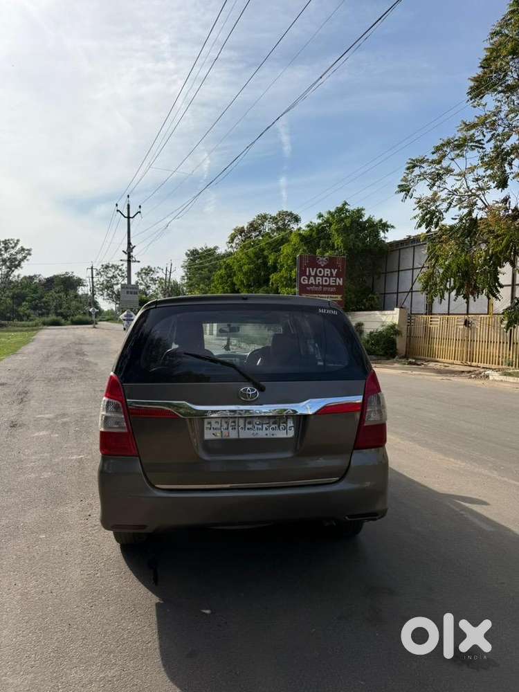 Toyota Innova 2015 Diesel 13750 Km Driven