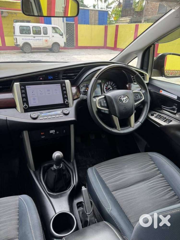 Toyota Innova Crysta 2.4 V, 2024, Diesel