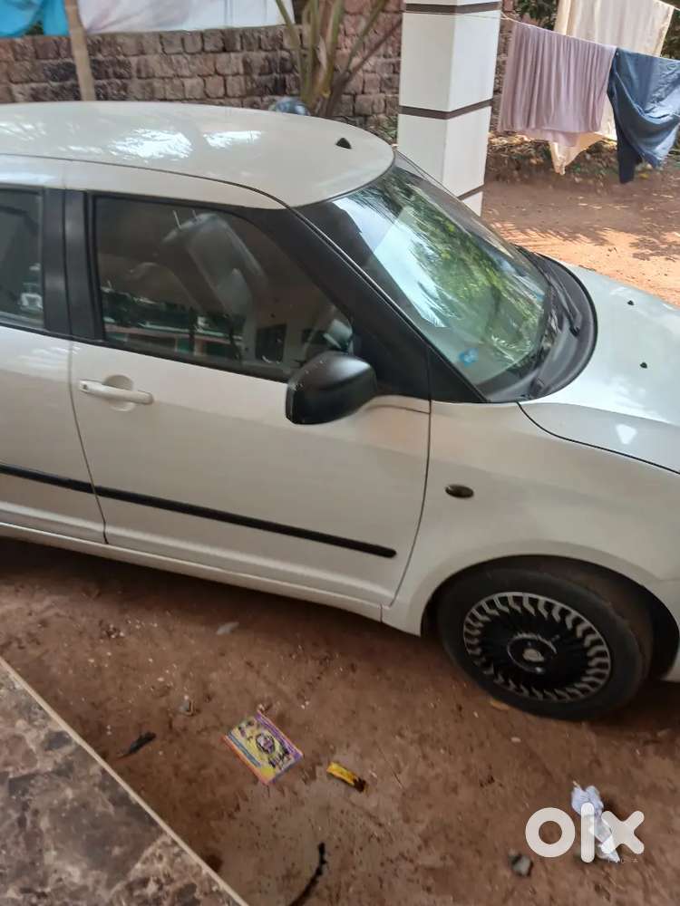 Maruti Suzuki Swift 2010