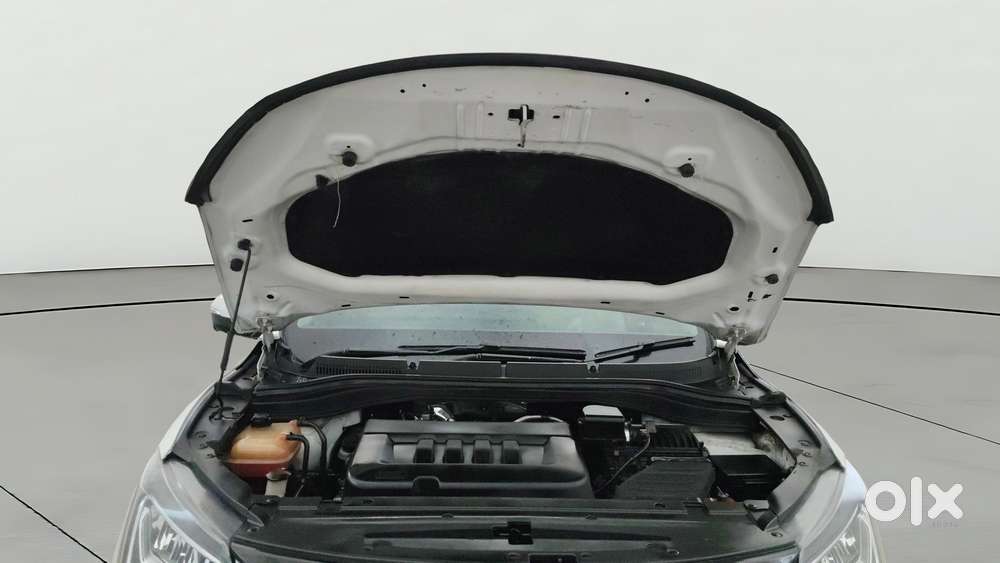 Mahindra Xuv700 2.0 Ax 5 Petrol Mt 7 Str, 2021, Diesel