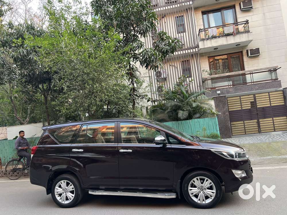 Toyota Innova Crysta