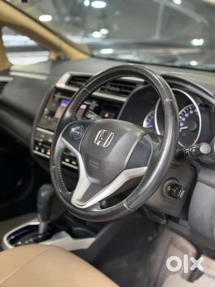 Honda Jazz V Cvt, 2017, Petrol