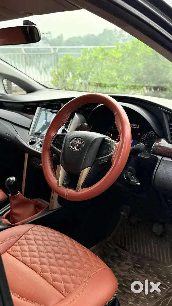 2017 Model Innova Crysta 2.4 G Manual Diesel