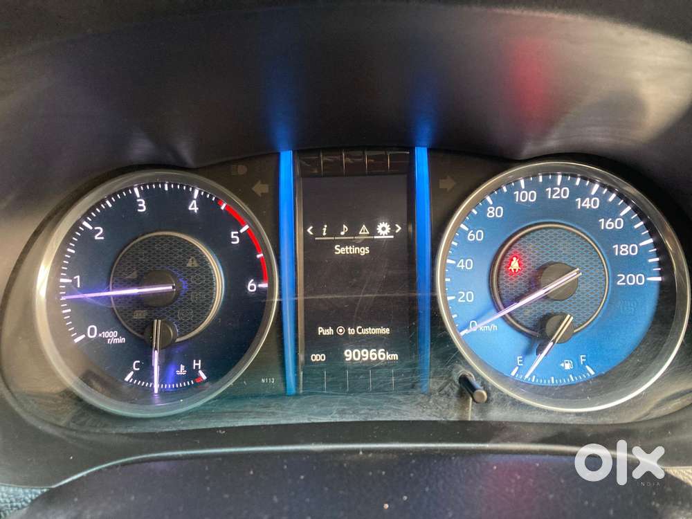 Toyota Fortuner 4x2 Mt 2.8 Diesel, 2021, Diesel