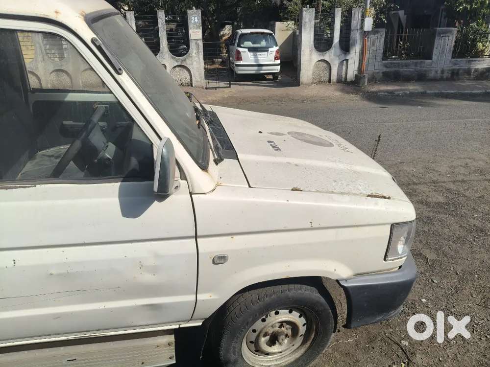 Toyota Qualis 2004 Diesel 100000 Km Driven