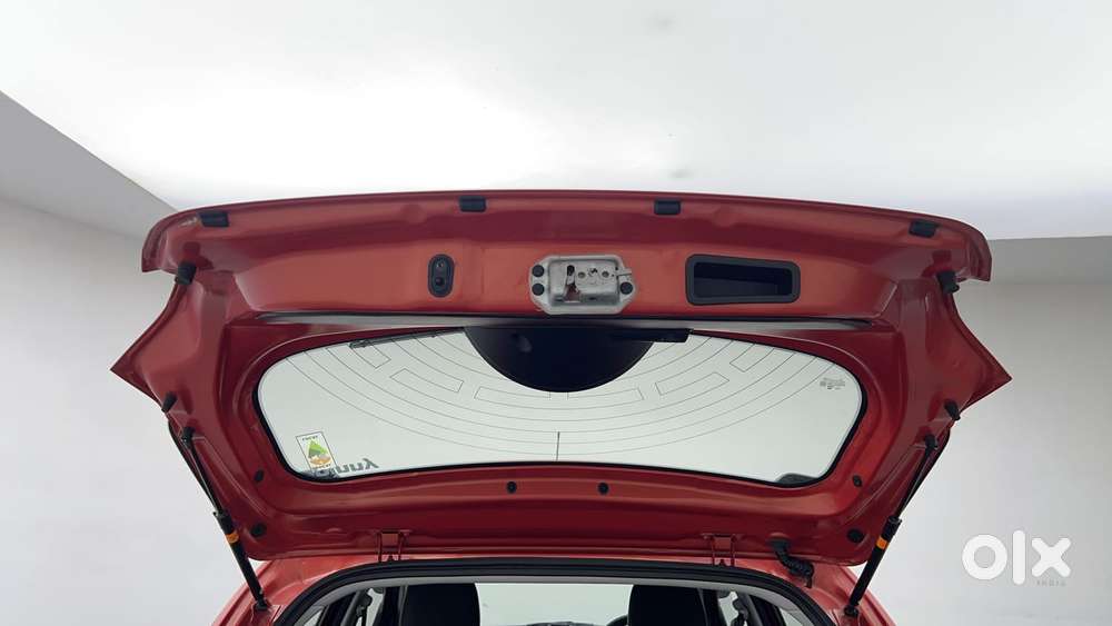 Tata Tiago Xza, 2021, Petrol