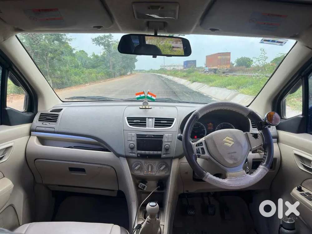 Maruti Suzuki Ertiga 2015 Diesel 180000 Km Driven