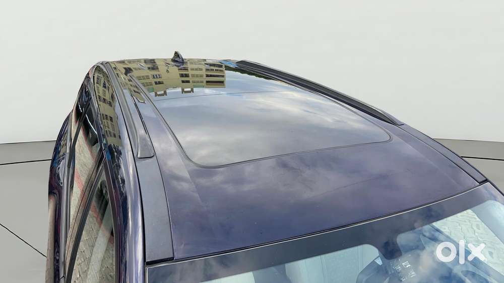 Mahindra Xuv700 2.0 Ax 5 Petrol At Str, 2022, Petrol