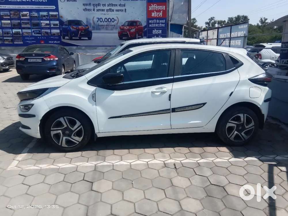 Tata Altroz Xe Petrol, 2024, Petrol
