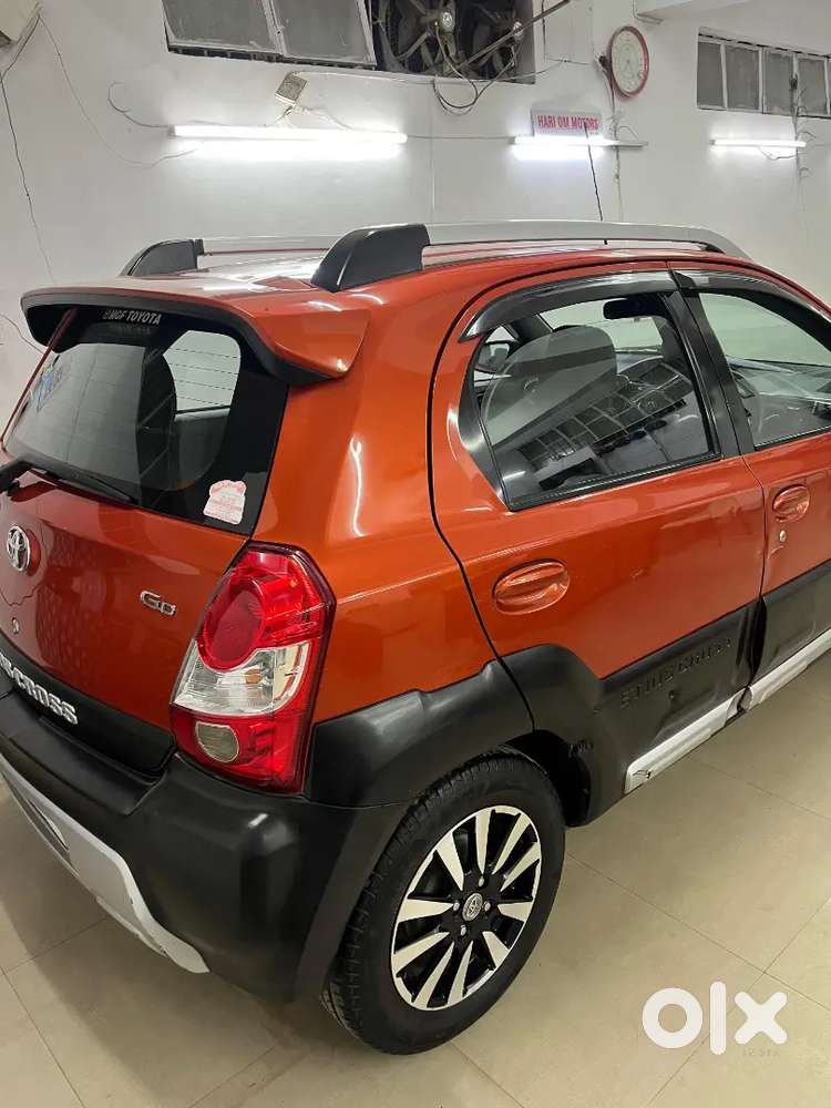 Toyota Etios Cross 2015 Diesel 80000 Km Driven