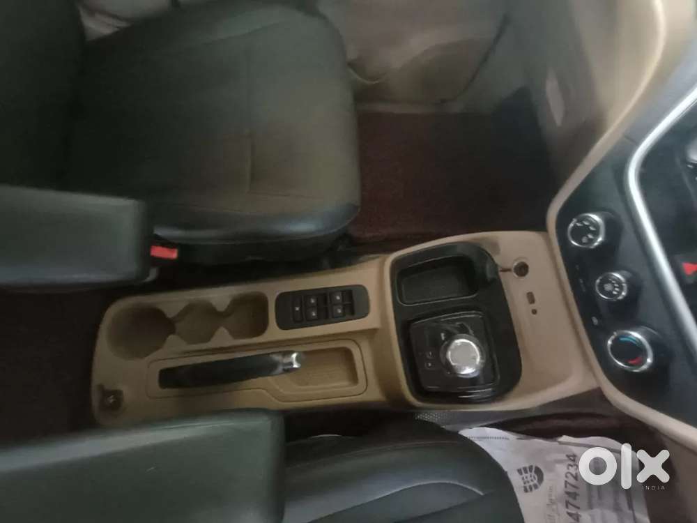 Mahindra Tuv 300 T8 Plus Amt, 2020, Diesel