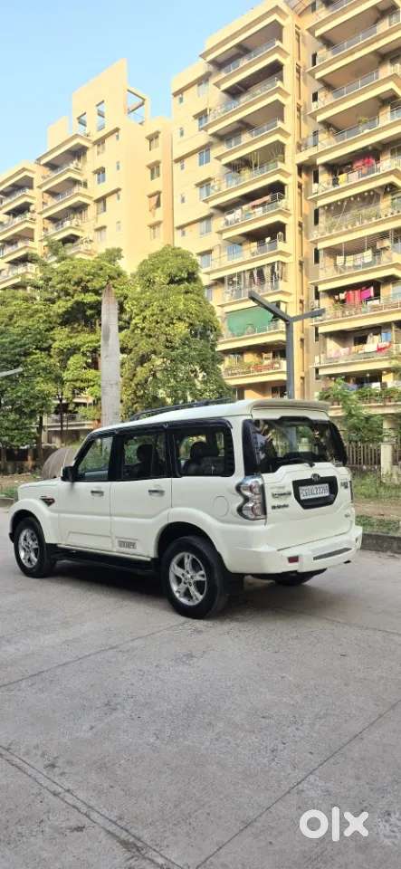 Mahindra Scorpio S10, 2016, Diesel