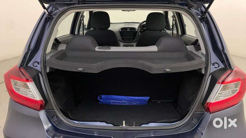 Tata Tiago Xza, 2026, Petrol