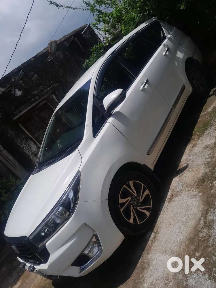 Toyota Innova Crysta 2021