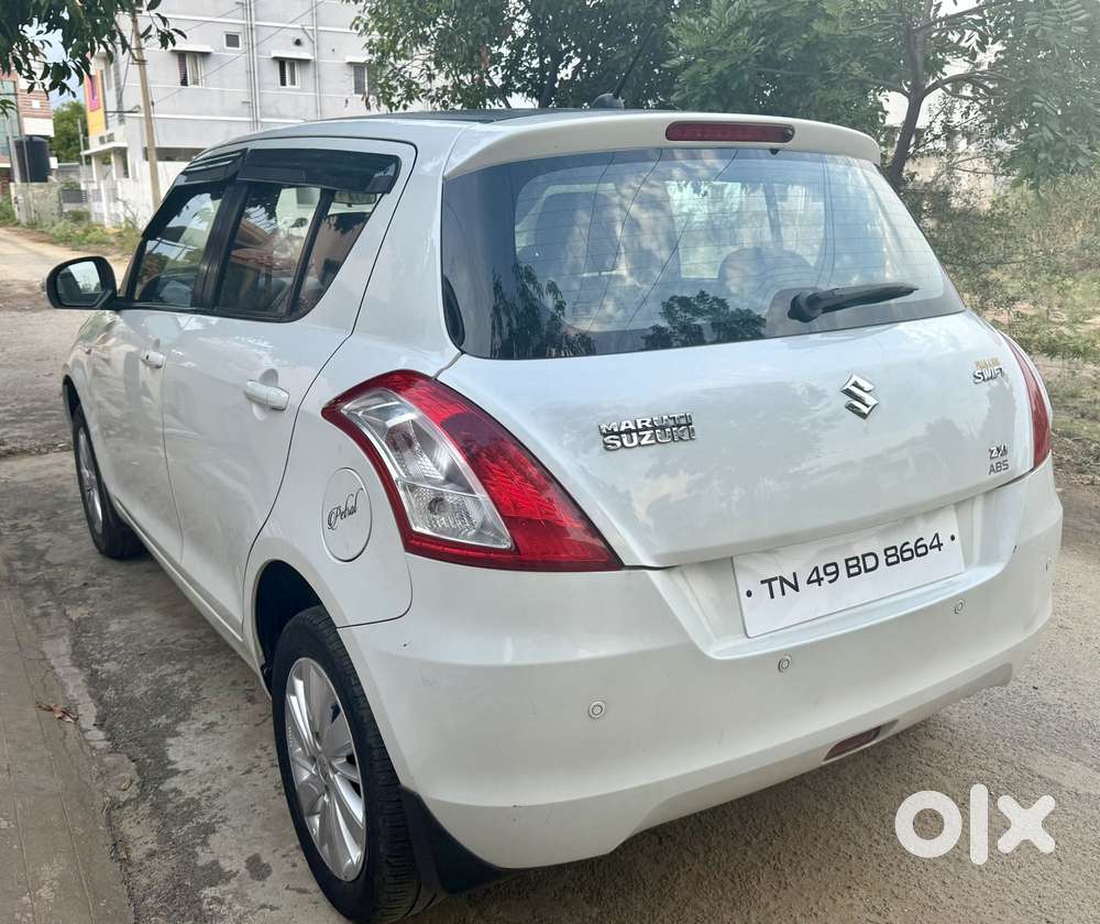 Maruti Suzuki Swift Vvt Zxi, 2015, Petrol