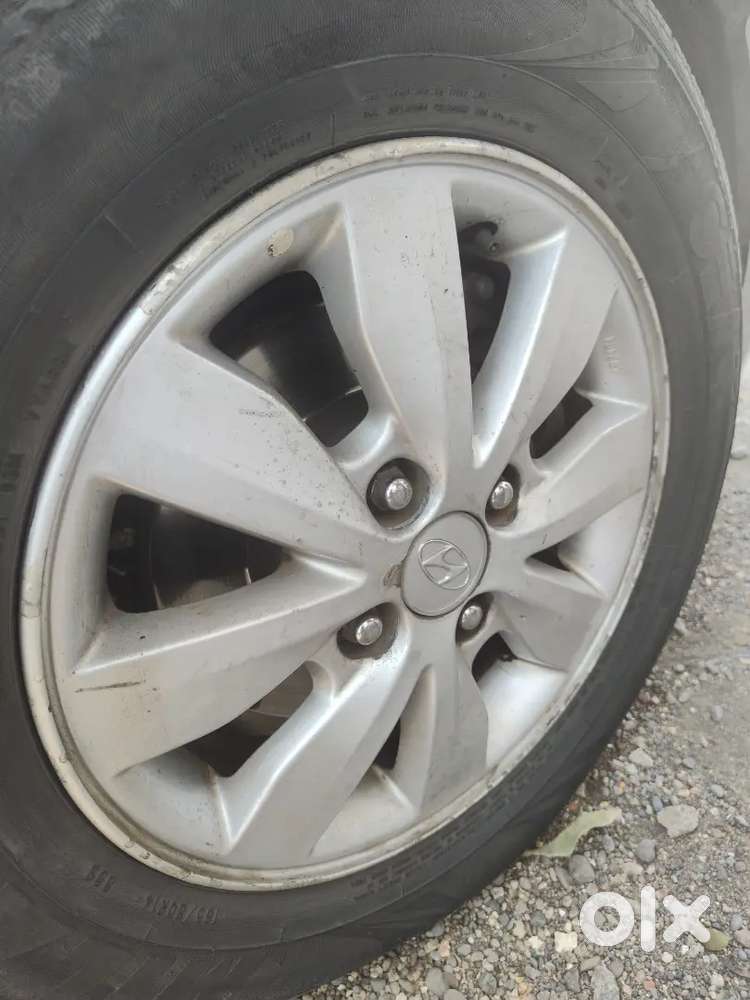 Hyundai I20 Sportz 2013 Diesel Well Maintained