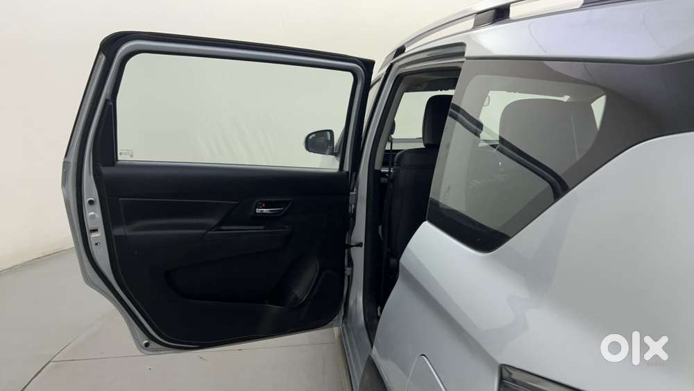 Maruti Suzuki Xl6 Zeta Mt Cng, 2024, Cng & Hybrids
