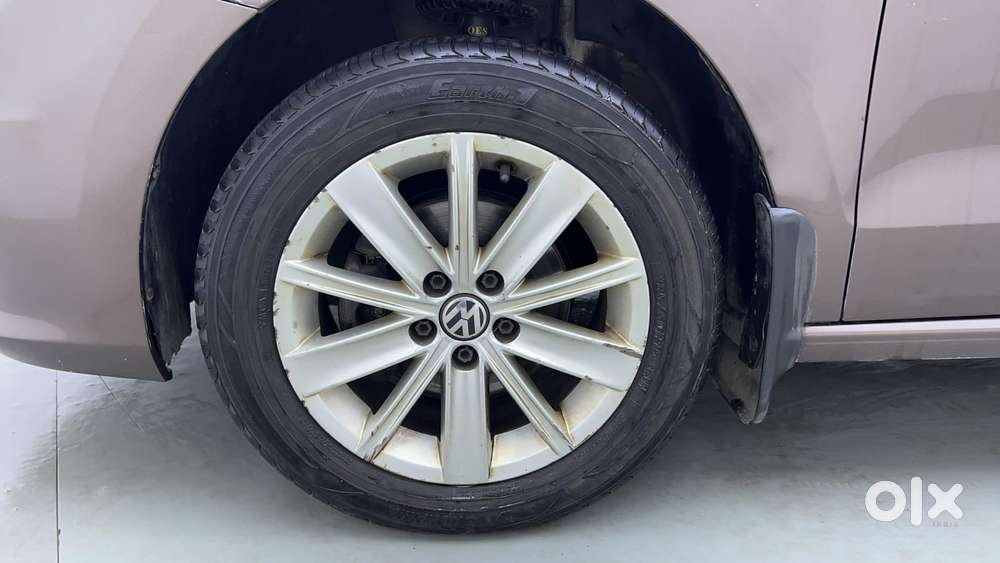 Volkswagen Vento 1.6 Highline, 2016, Petrol