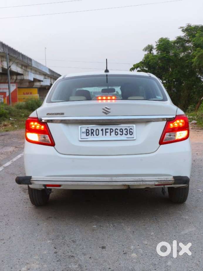 Maruti Suzuki Dzire 1.2 Vxi, 2022, Petrol
