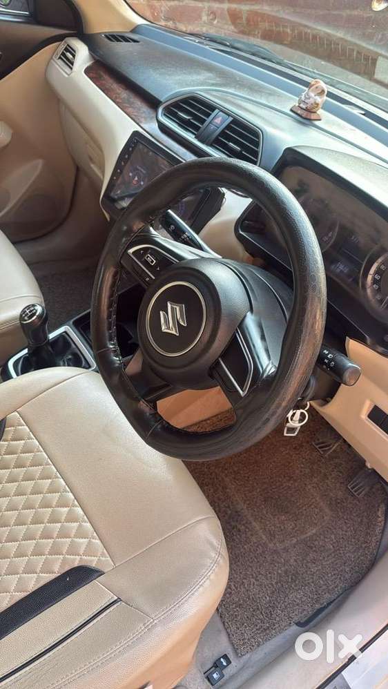 Sirf Lene Vala Hi Contact Kre Gaddi Showroom Condition Khadi H