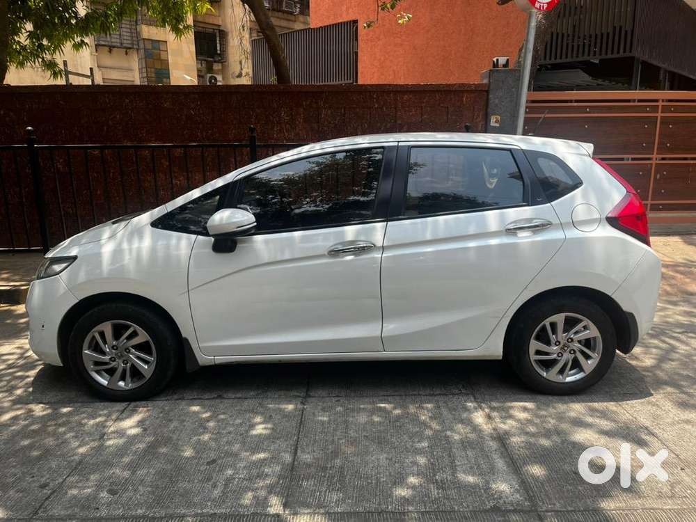 Honda Jazz White Automatic Petrol