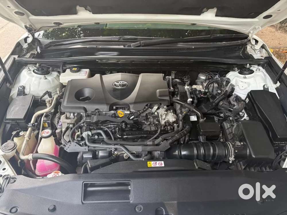 Toyota Camry Hybrid, 2022, Petrol