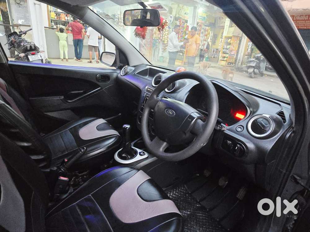 Ford Figo 1.2p Titanium Opt Mt, 2015, Petrol