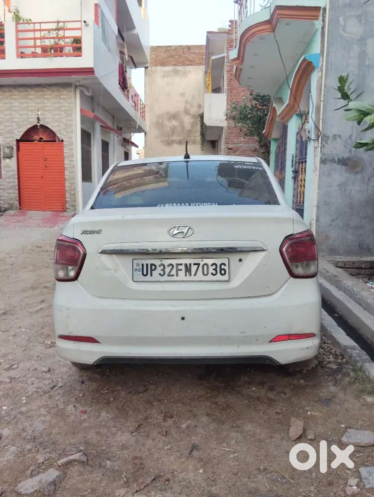 Hyundai Accent Hatchback 2016 Diesel 98729 Km Driven
