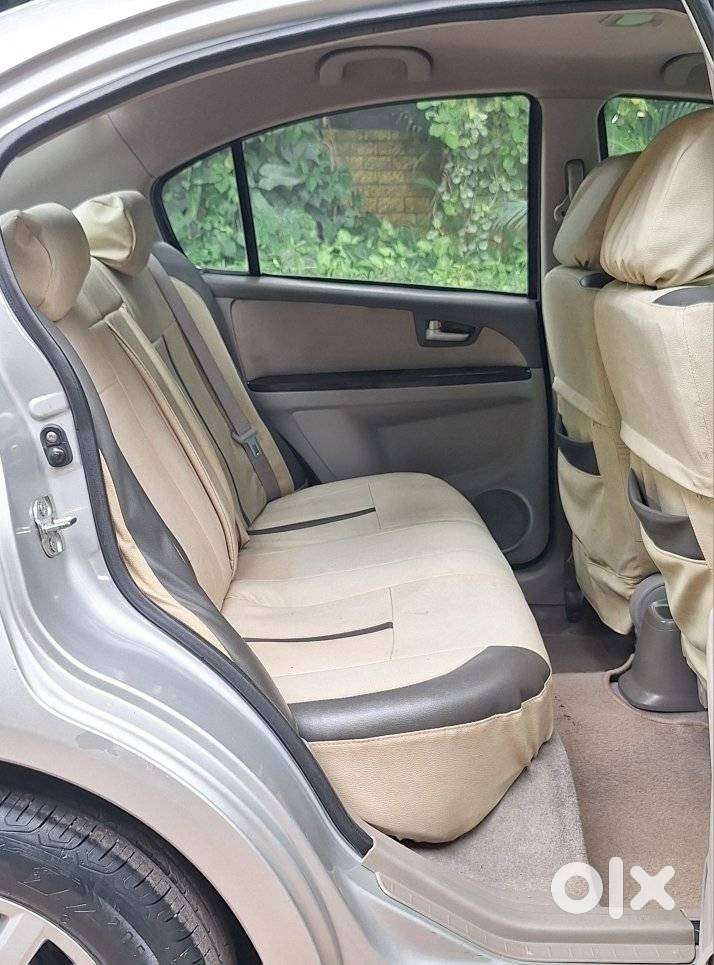 Maruti Suzuki Sx4 Zxi Mt Bsiv, 2011, Petrol