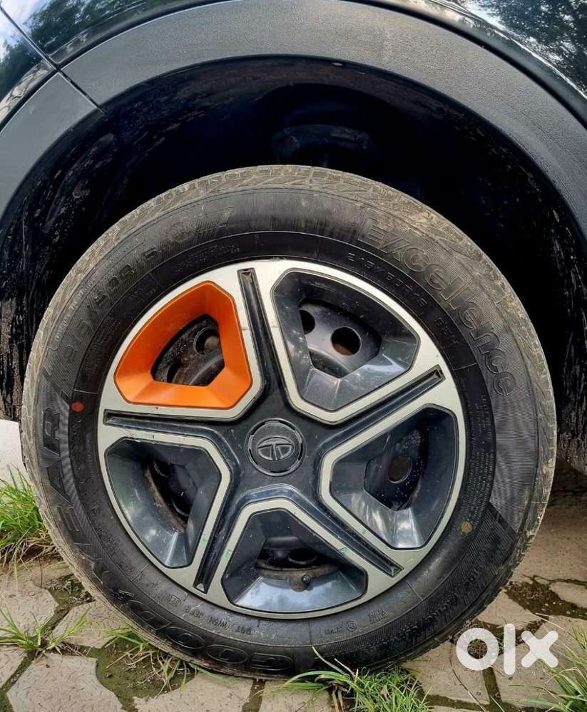 Tata Nexon Kraz Plus Amt, 2019, Petrol