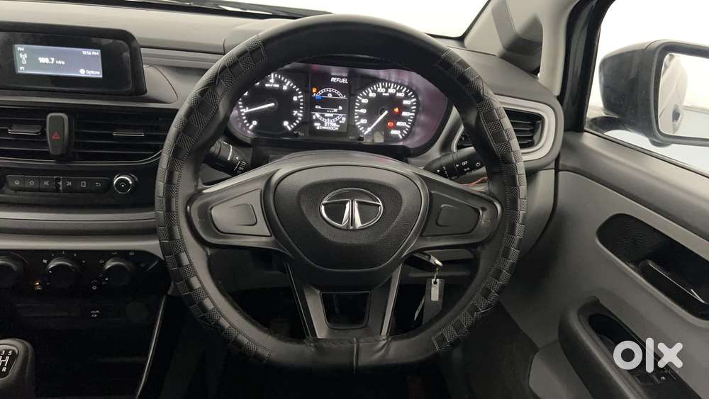Tata Altroz 1.2 Xe Rhytm Petrol, 2021, Petrol