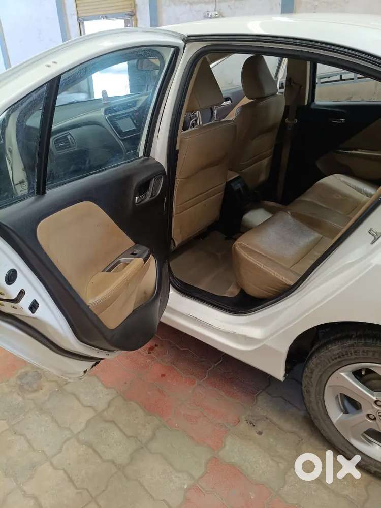 Only Discuss Direct User  Not Contact Carz 24 Spinny Etc. Any Agent