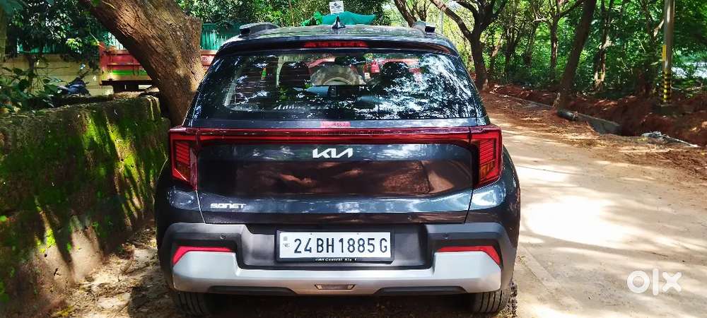 Kia Sonet 2024 Petrol Well Maintained