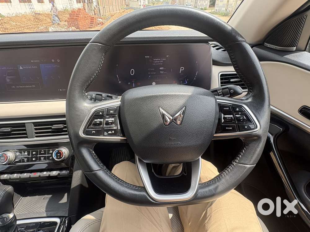 Mahindra Xuv700 2.2 Ax 7 Diesel At Str Awd, 2022, Diesel
