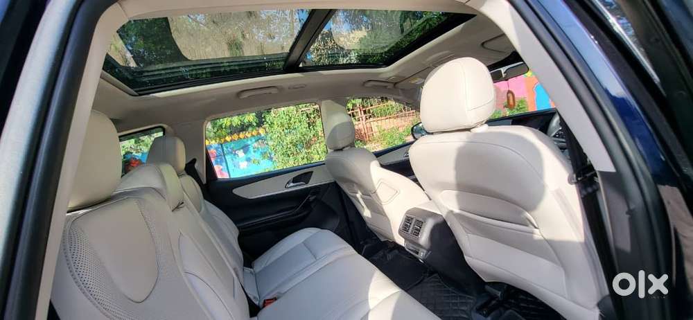 Mahindra Xuv700 2.2 Ax 7 Diesel Mt Luxury Pack Str, 2024, Diesel