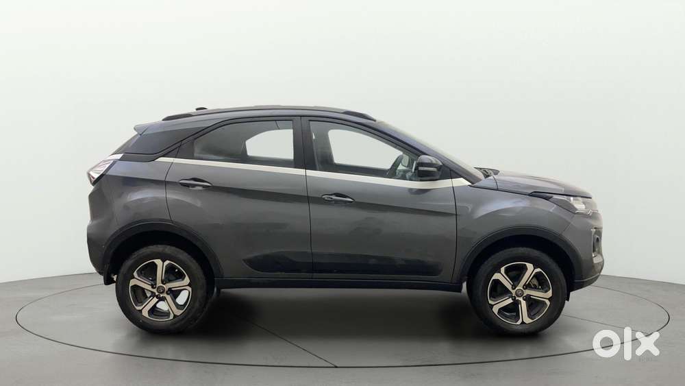 Tata Nexon 1.2 Revotron Xza Plus, 2022, Petrol