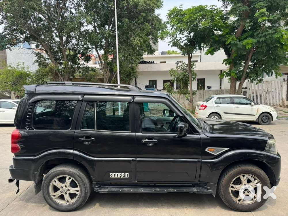 Mahindra Scorpio 2017 Diesel Well Maintained