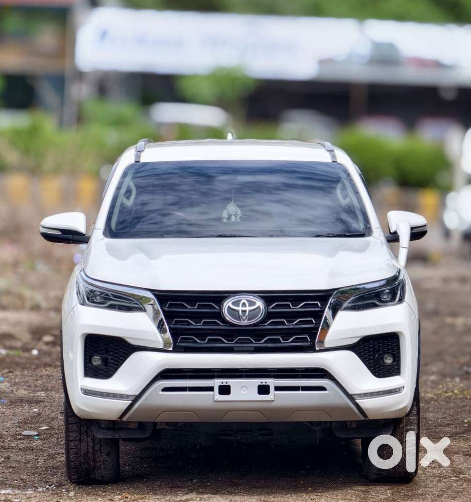 Toyota Fortuner 4x2 Manual, 2017, Diesel