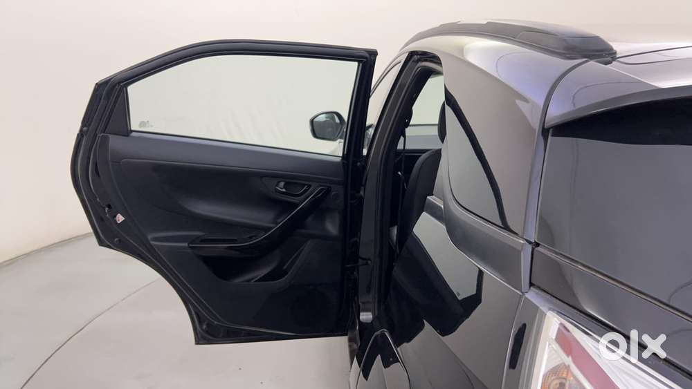 Tata Nexon 1.2 Revotron Xz Plus (l) Dark Edition, 2023, Petrol