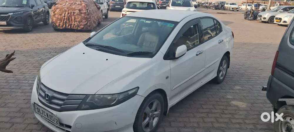 Honda City 2011 Cng & Hybrids 105000 Km Driven
